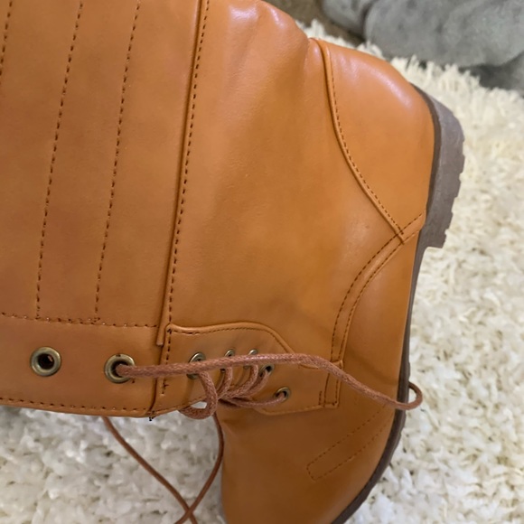 Combat - Picture 2 of 7